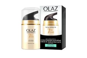 Gezichtscrème van Olaz Total Effects (1 + 1 gratis)
